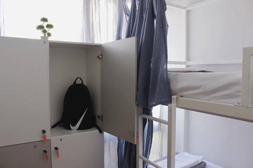 Let Me Take My Bunk Bed Pansiyon Atina Dış mekan fotoğraf